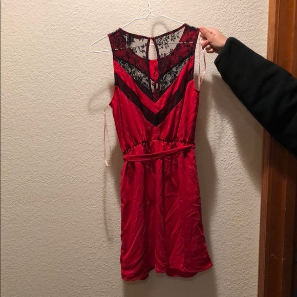 Red Dress w/ Black Lace Detail. Forever 21 XS - Picture 2 of 2